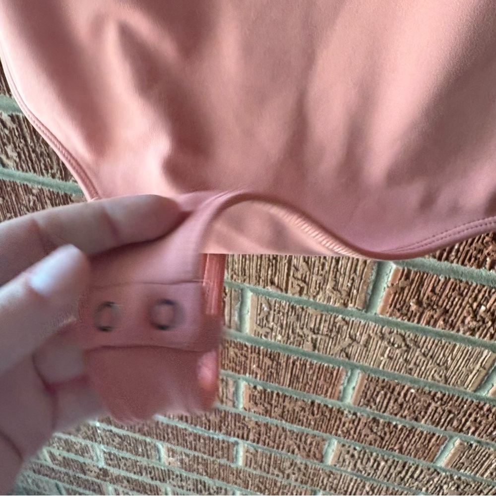 Express Body Contour Peach Bodycon Bodysuit Size Medium - Picture 3 of 7